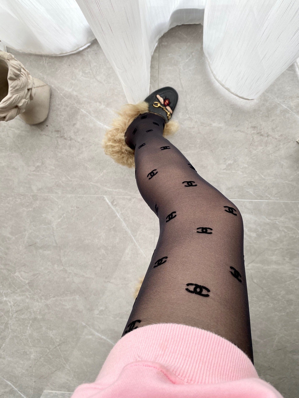 CC high-end flocked logo haute couture pantyhose