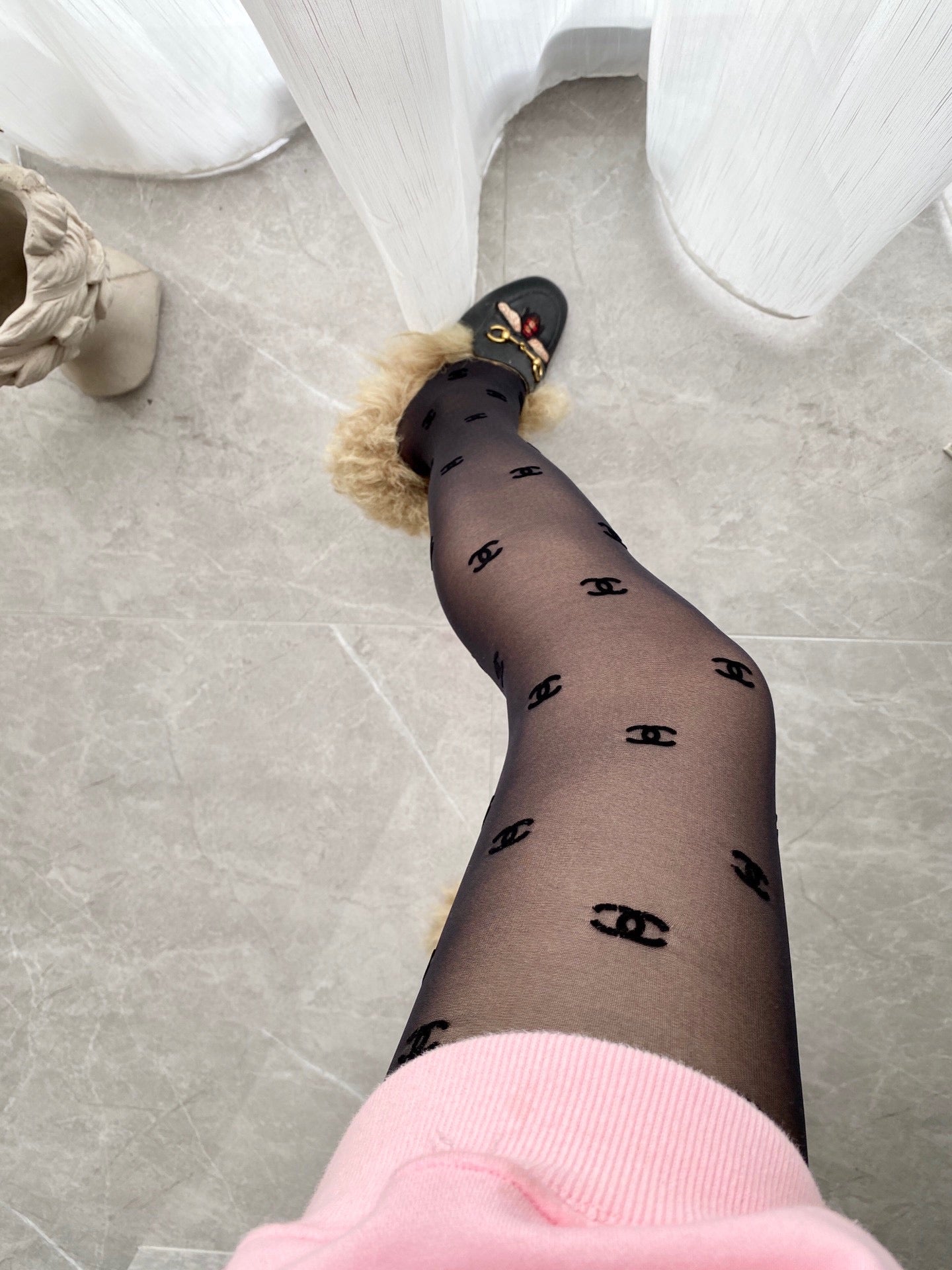 CC high-end flocked logo haute couture pantyhose