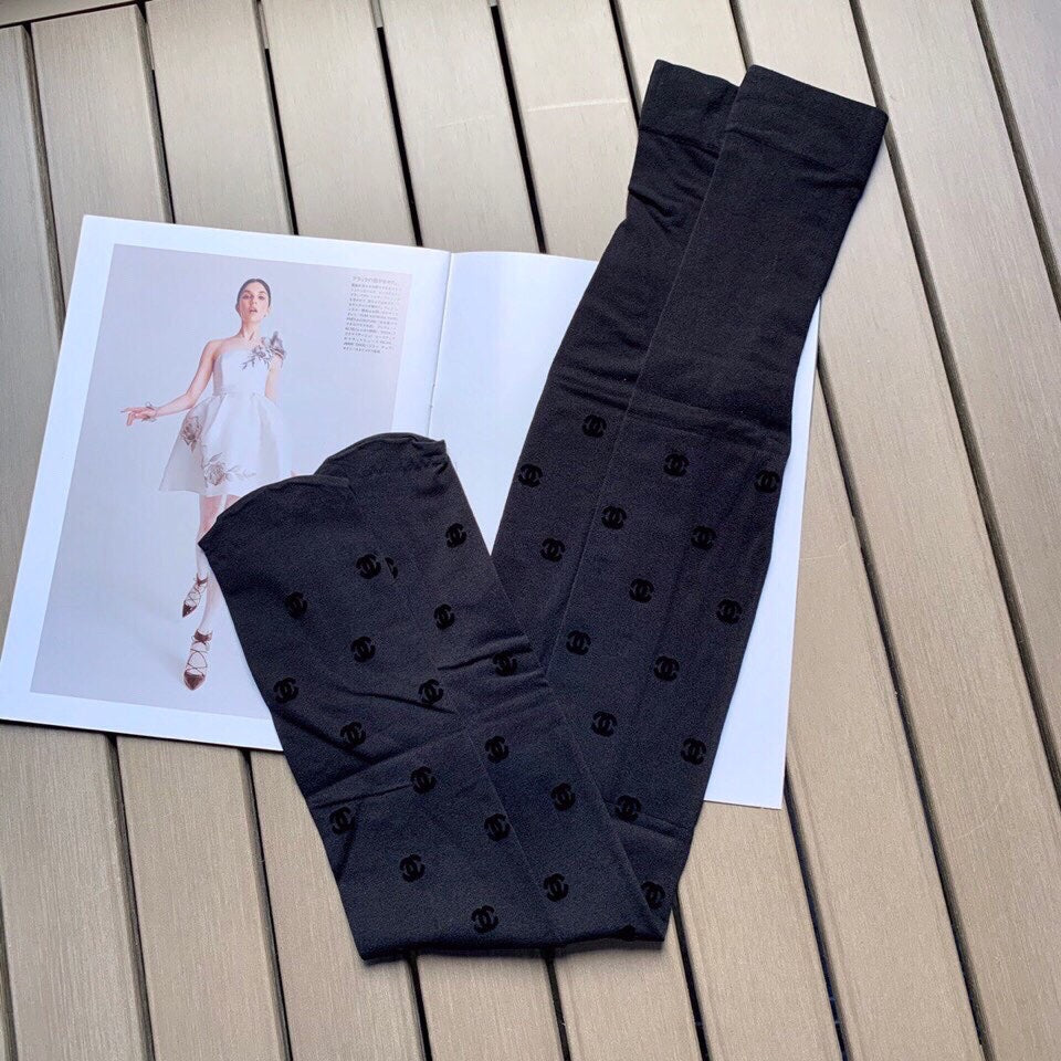 CC thickened haute couture double C logo flocked pantyhose